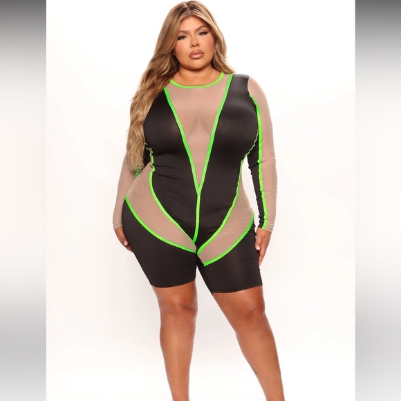 Fashion nova romper - Picture 1 of 4